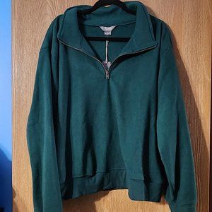 NWT Green Fleece Quarter ZIp